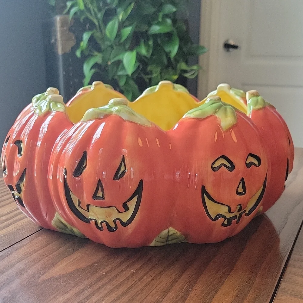 Certified International Pumpkin Faces Bowl - Orange and Green